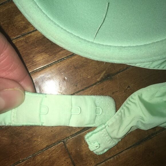 Victoria’s Secret mint green 34B Demi bra - Picture 4 of 4